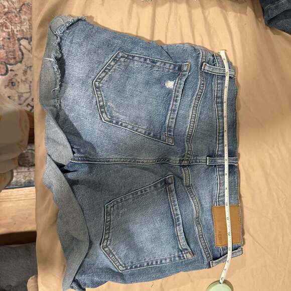 American Eagle Super Stretch Hi Rise Shortie Distressed Shorts Denim Women's 6 - Picture 2 of 2